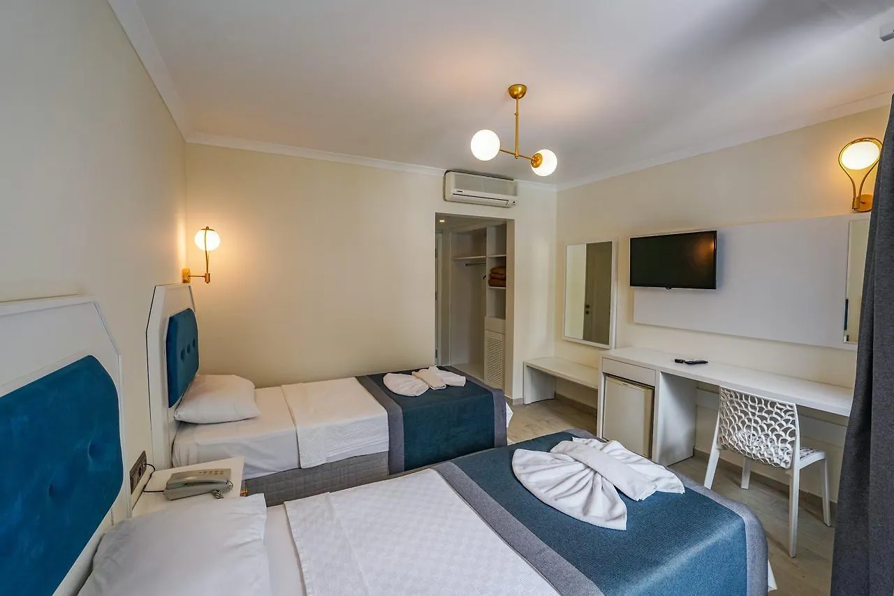 Blue Pearl Hotel Fethiye 3*,